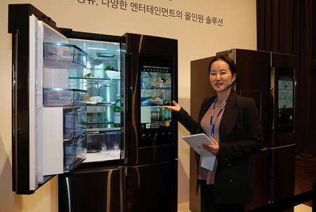 Холодильник Samsung Family Hub предоставляет новые возможности